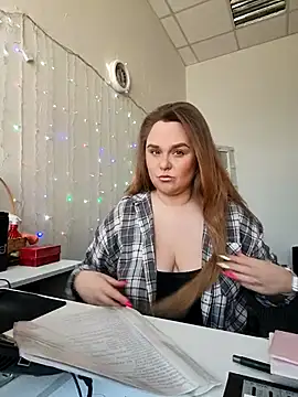 Juicy PeachLux online show from 04.02.26