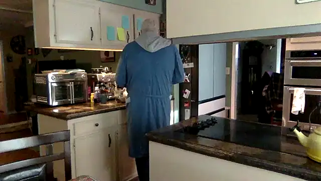 superbearboss online show from 12.19.25