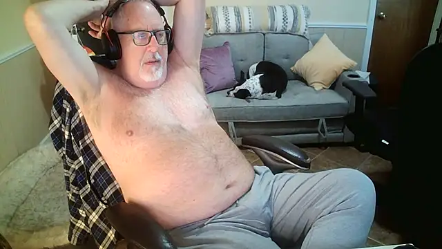 superbearboss online show from 06.06.26