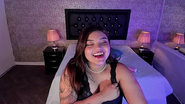 Scarlett  Johanson online show from 03.21.25