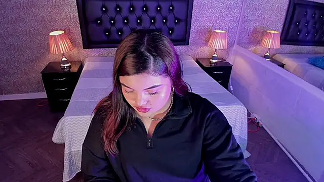 Scarlett  Johanson online show from 03.22.25