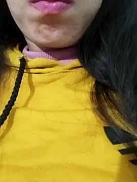 saraaxx1 online show from 12.19.25