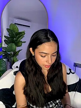  Emily Thompson  online show from 10.28.25