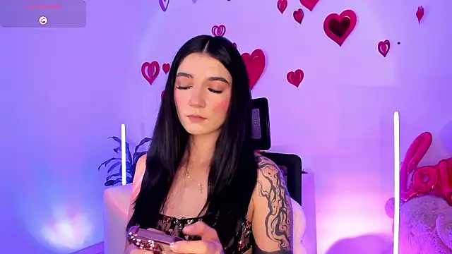 Snapshot of Hi_Soyfer chatting on 02.07.26 Hi Soyfer online show from 02.07.26