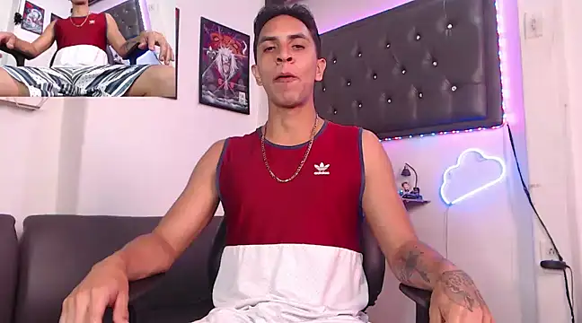 Snapshot of Monkey_uchiha777 chatting on 03.16.25 Monkey uchiha777 online show from 03.16.25