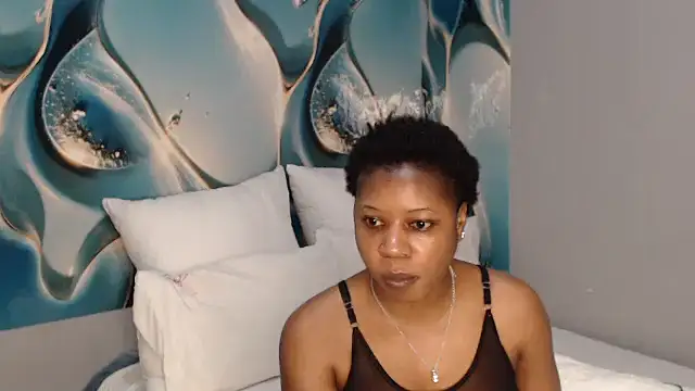 Snapshot of MystiqueTeee chatting on 10.09.25 MystiqueTeee online show from 10.09.25