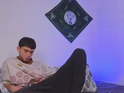 samevansx  online show from 09.19.25