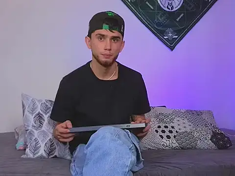 samevansx  online show from 10.01.25