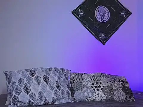 samevansx  online show from 10.16.25