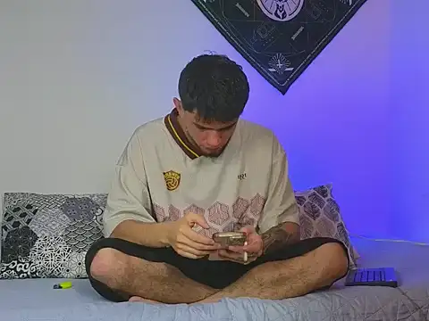 samevansx  online show from 10.27.25