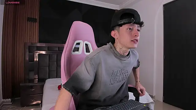 troy rouge online show from 09.12.25