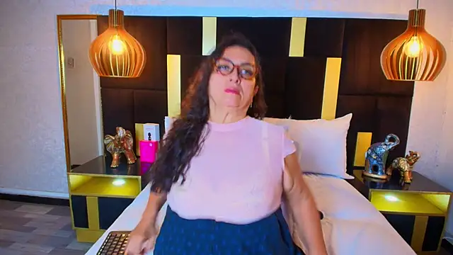 AlessandraLeroy online show from 09.10.25