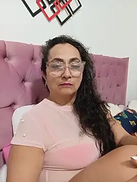 AlessandraLeroy online show from 05.25.26