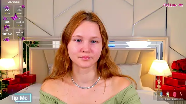 Snapshot of AmeliRoyse chatting on 11.29.25 AmeliRoyse online show from 11.29.25