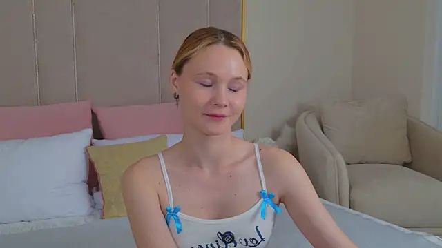 Snapshot of AmeliRoyse chatting on 06.10.26 AmeliRoyse online show from 06.10.26