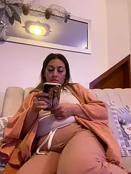 Luna-nevada online show from 12.21.25