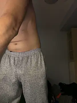 njariwala6 online show from 10.26.25