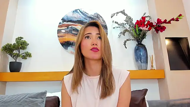 Snapshot of AzuraWave chatting on 03.18.25 AzuraWave online show from 03.18.25