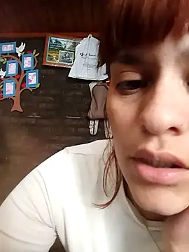 Snapshot of Putitaa34 chatting on 10.31.25 Putitaa34 online show from 10.31.25