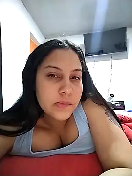 Snapshot of esmeralda_jadees chatting on 04.19.26 esmeralda jadees online show from 04.19.26
