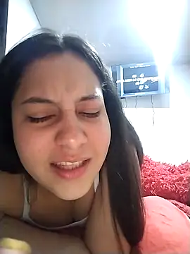Snapshot of esmeralda_jadees chatting on 04.26.26 esmeralda jadees online show from 04.26.26