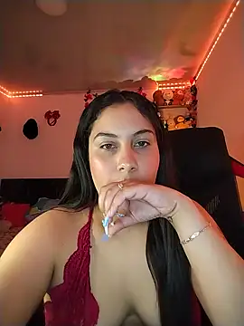 Snapshot of esmeralda_jadees chatting on 05.23.26 esmeralda jadees online show from 05.23.26