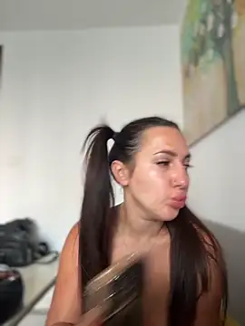 Snapshot of AleksandraRich chatting on 02.04.26 AleksandraRich online show from 02.04.26