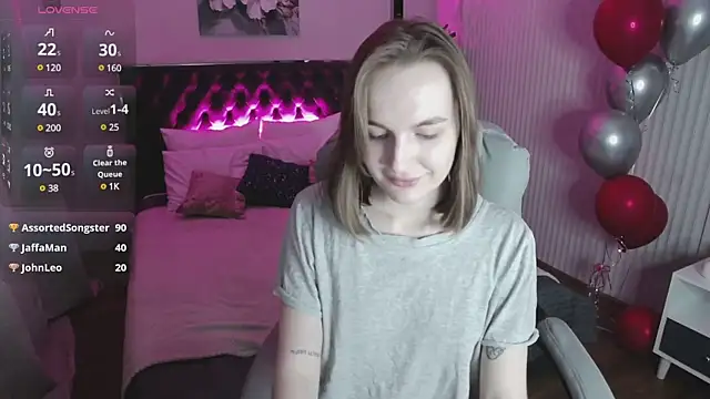  Vikky Moon  online show from 03.09.25