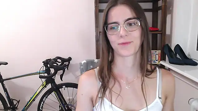 love megi online show from 04.18.26