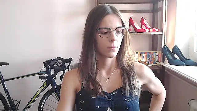 love megi online show from 04.21.26