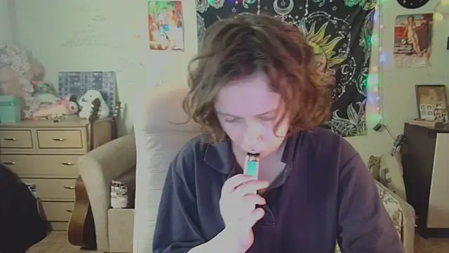 Snapshot of Lil_foxxx chatting on 09.29.25 Lil foxxx online show from 09.29.25