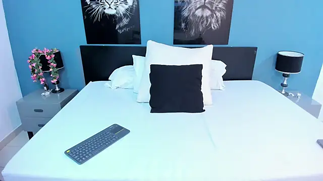 SophiaQueens online show from 01.13.26