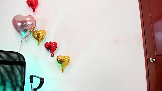 Coral w10 online show from 03.12.25