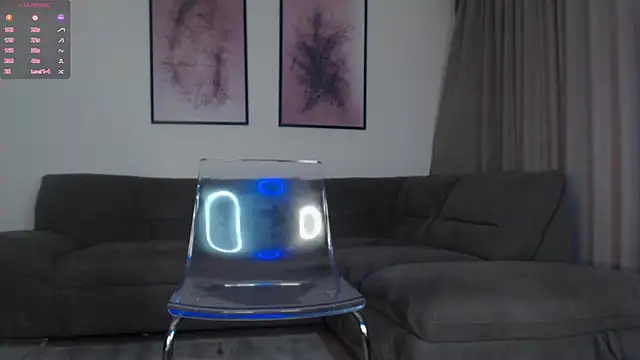 Snapshot of reinakylie chatting on 11.16.25 reinakylie online show from 11.16.25