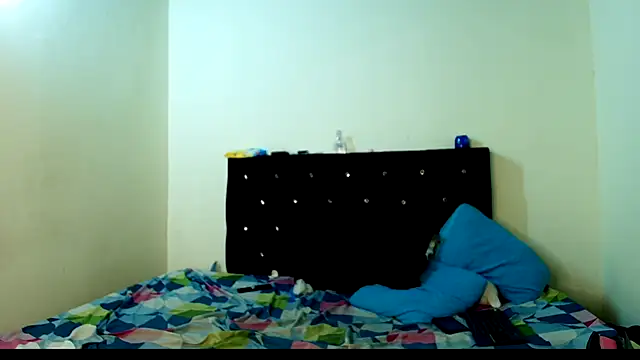 Snapshot of Kymberlyandlucas2 chatting on 09.11.25 Kymberlyandlucas2 online show from 09.11.25