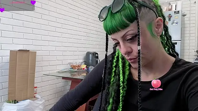 freyaa sorcerees online show from 09.08.25