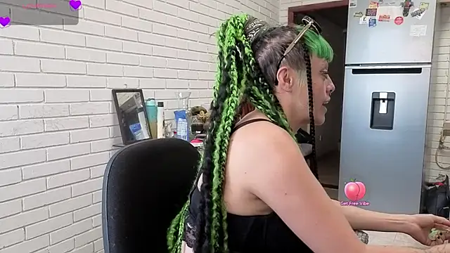 freyaa sorcerees online show from 10.03.25