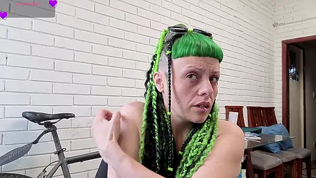 freyaa sorcerees online show from 10.12.25