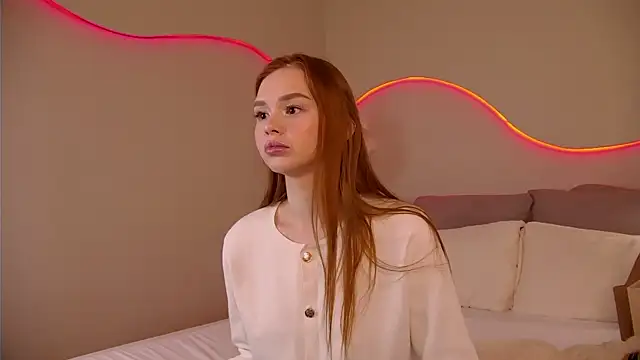 Snapshot of MiraBliss chatting on 01.15.26 MiraBliss online show from 01.15.26