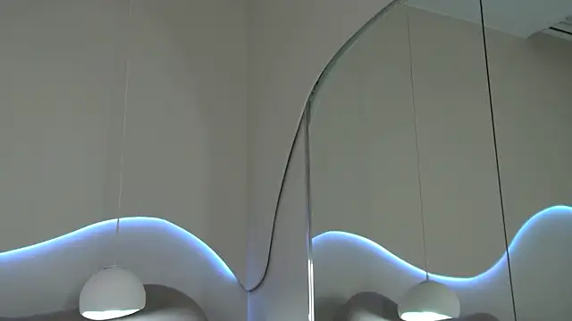 Snapshot of MiraBliss chatting on 02.24.26 MiraBliss online show from 02.24.26