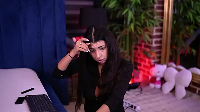 Snapshot of TanyaVonDe chatting on 02.02.26 TanyaVonDe online show from 02.02.26