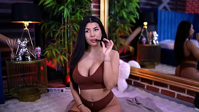 Snapshot of TanyaVonDe chatting on 03.02.26 TanyaVonDe online show from 03.02.26