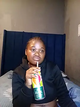 Snapshot of SexyShybarbie chatting on 11.14.25 SexyShybarbie online show from 11.14.25