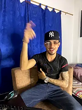 Snapshot of Zayn_kane chatting on 09.30.25 Zayn kane online show from 09.30.25