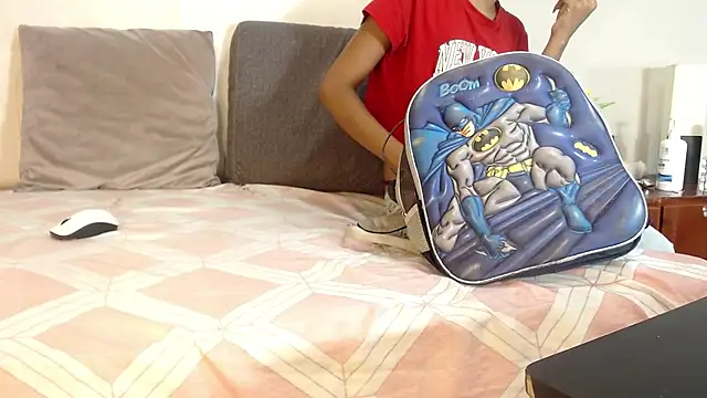 Snapshot of willow_smitt chatting on 10.12.25 willow smitt online show from 10.12.25