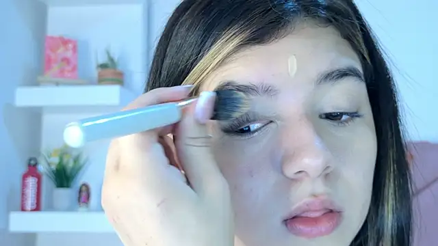 Snapshot of eva_sin18 chatting on 10.06.25 eva sin18 online show from 10.06.25