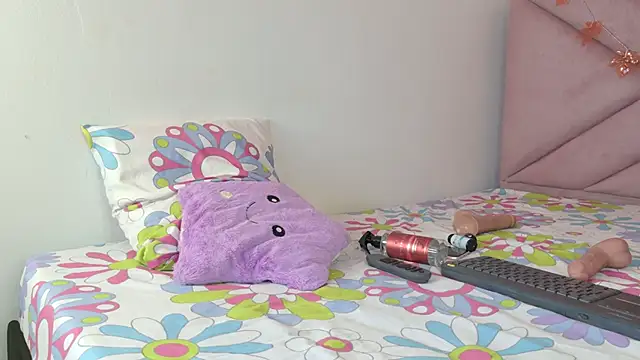 Snapshot of eva_sin18 chatting on 11.27.25 eva sin18 online show from 11.27.25