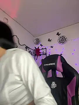 Kendramillerr 1 online show from 03.14.25