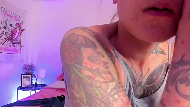 Alessamoth online show from 09.15.25