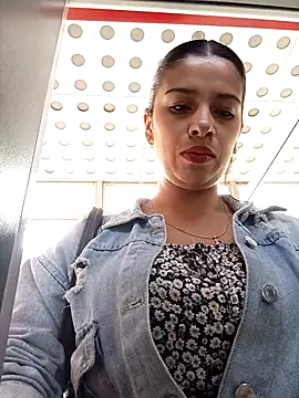 Nathaly 12 online show from 12.17.25